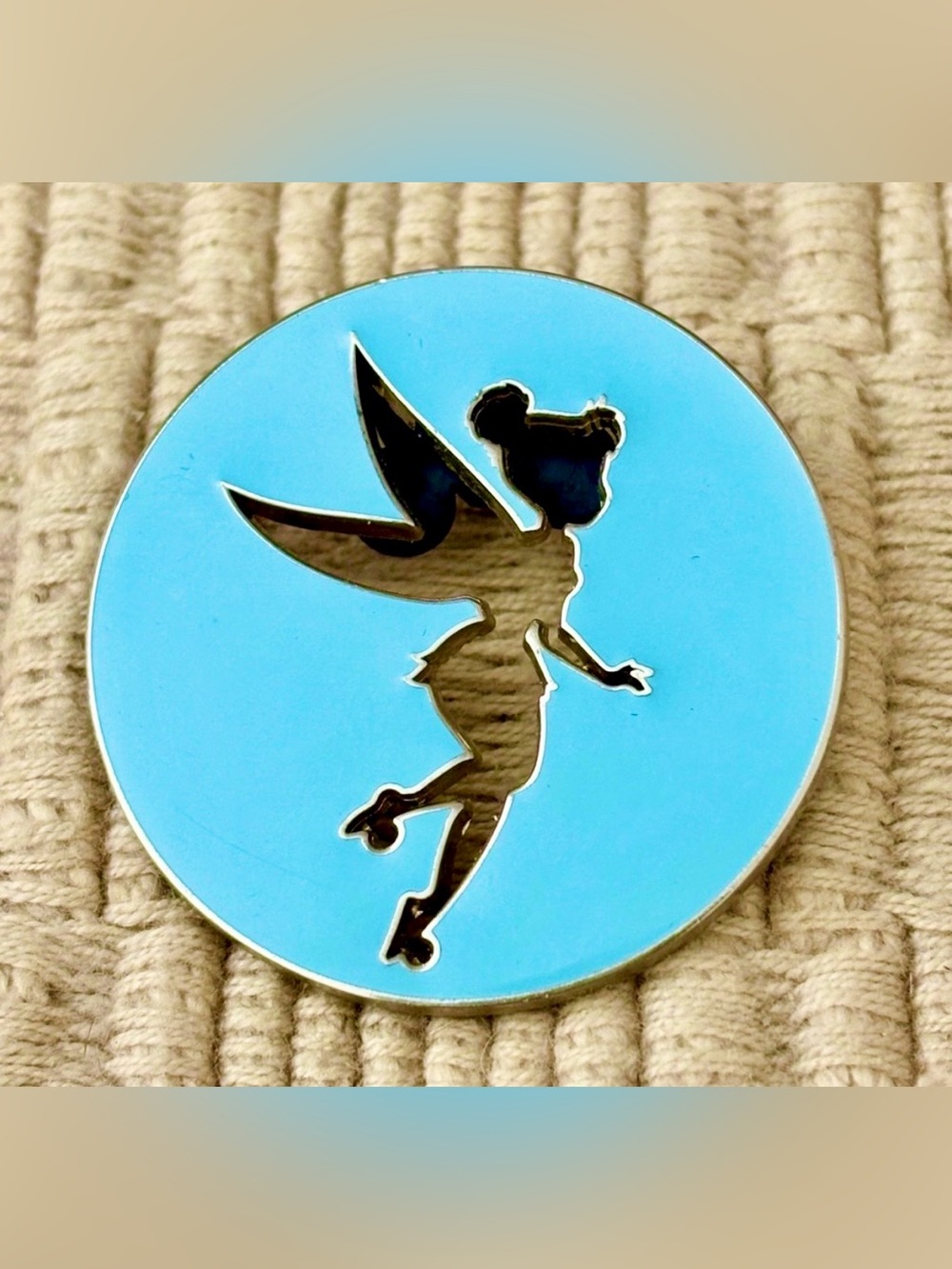 DISNEY 2009 *First Release* Tinker Bell Blue Cut-Out Circular Pin